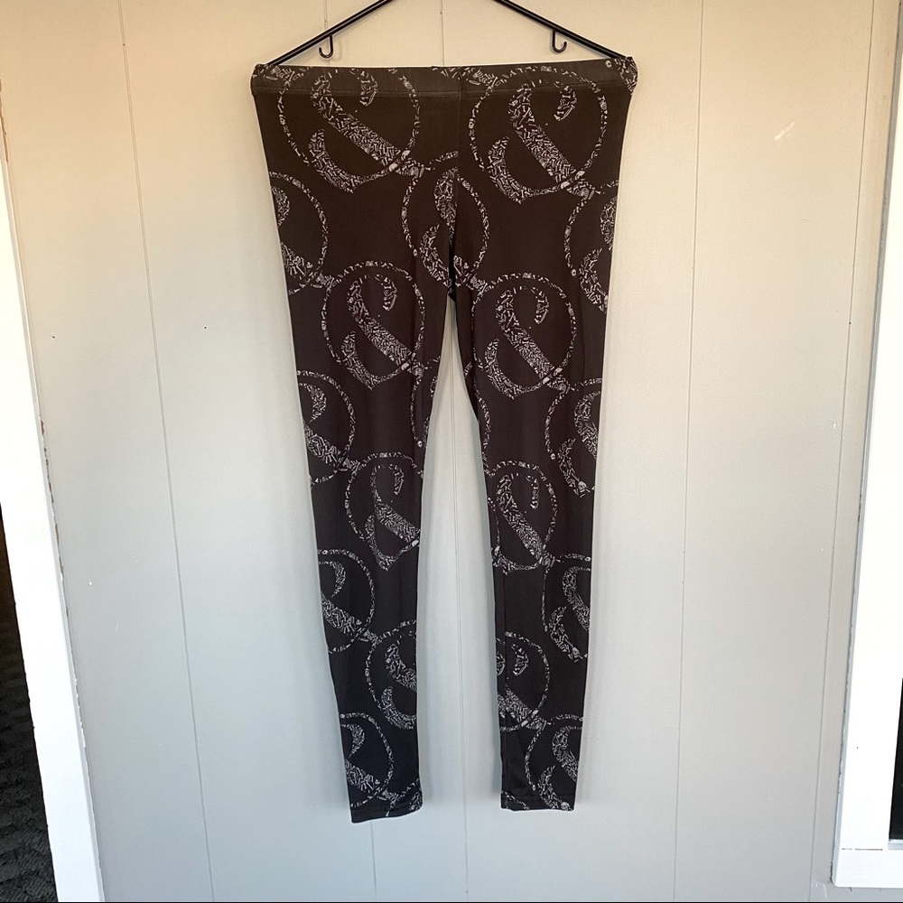 Of Mice & Men leggings